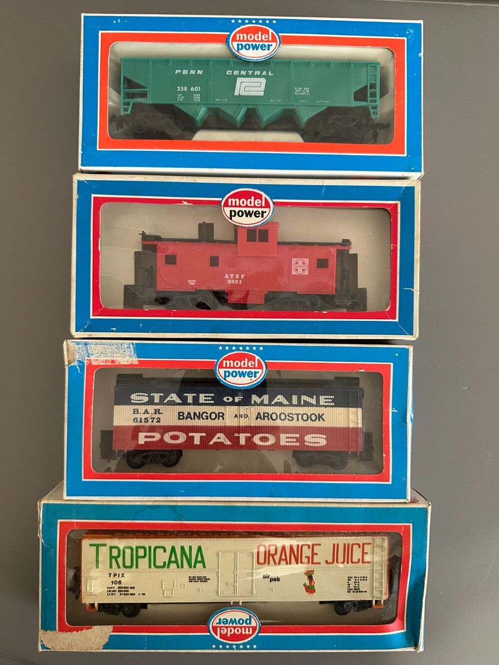 Vtg Lot of 5 Model Power Train Freight Car Wooden Mechanical Reefer Thermo King